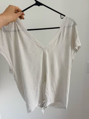 lululemon athletica Cream Striped V-Neck Tie Two-way Tee